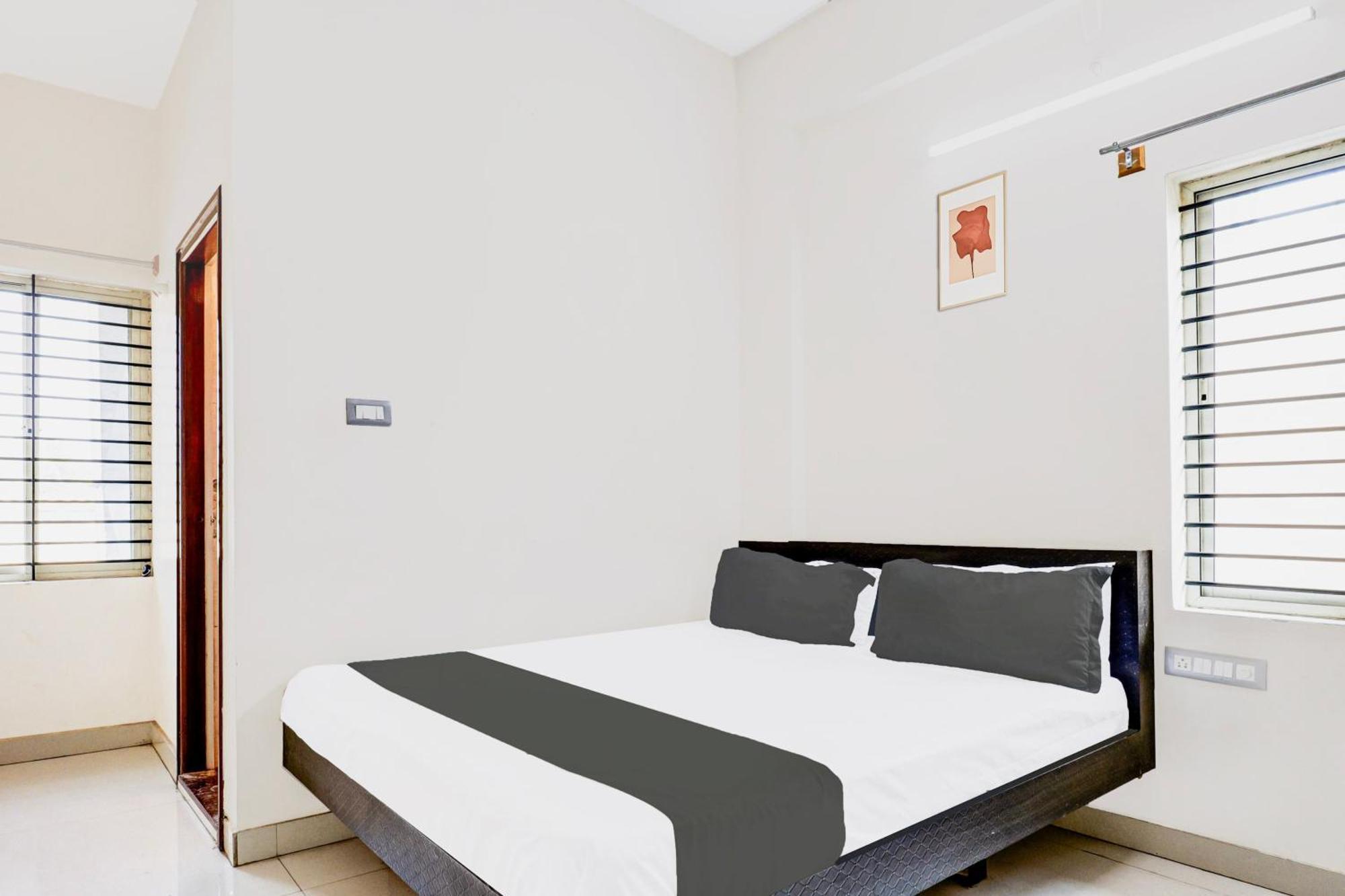 Hotel O Lakshmi Deluxe Lodge Tumkur 外观 照片
